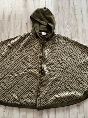 Alpaca Poncho New With Tags